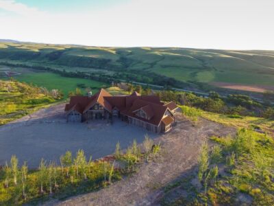 Lucky-Man-large-002-68-Aerial-Front-View-1334x1000-72dpi